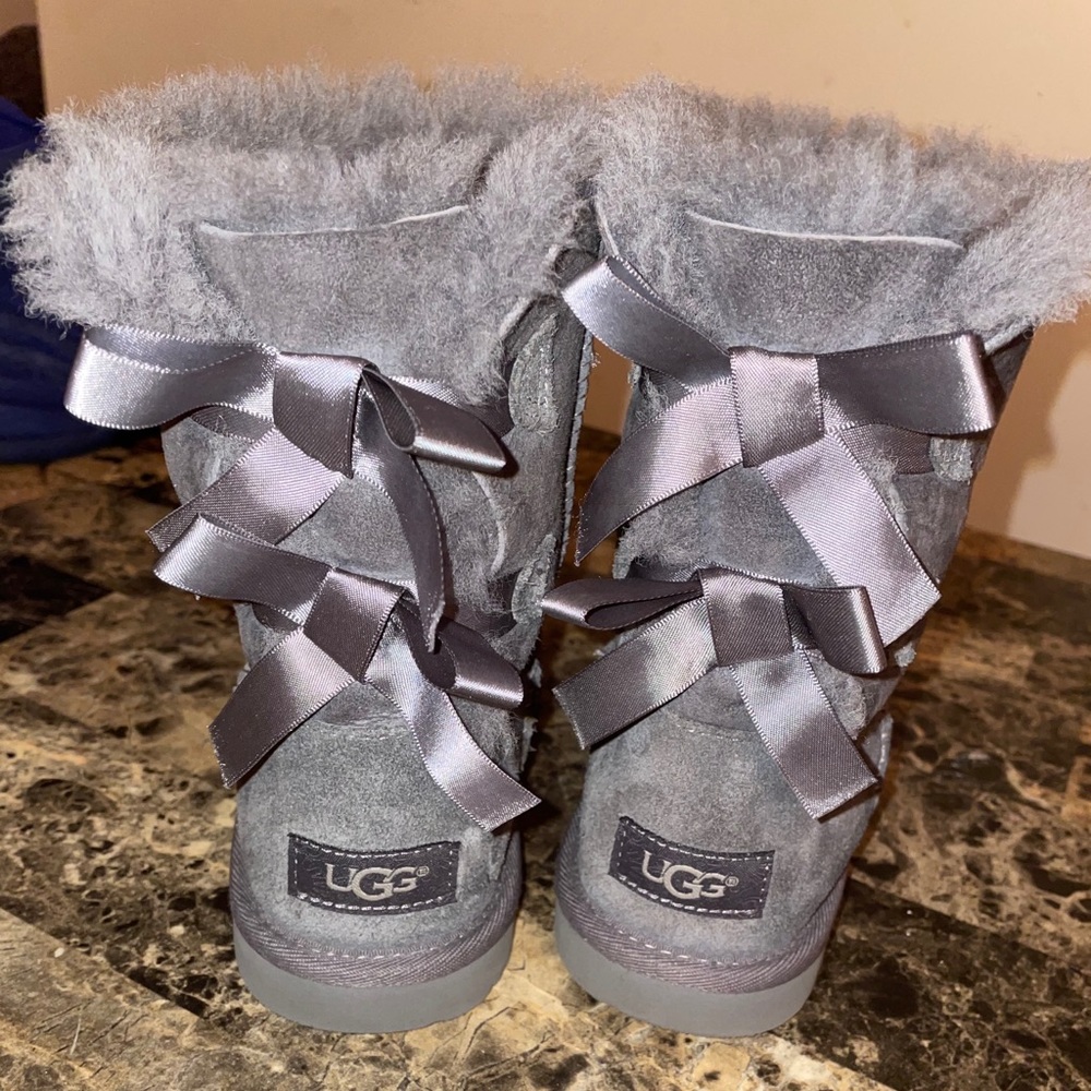 Girls Ugg’s size 3